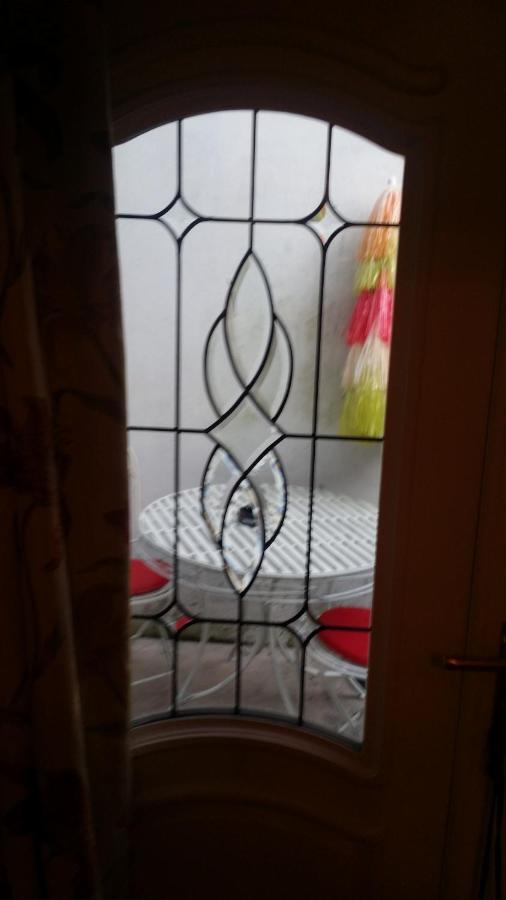 Mountroyal Victorian Studio Self Catering Apartment 3 Belfast Bagian luar foto